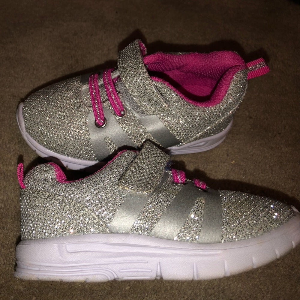 Girl shoes